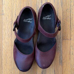 Dansko Size 38 Maroon Mary Jane Shoes